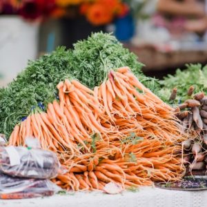 2 Ciento de zanahorias pequeñas